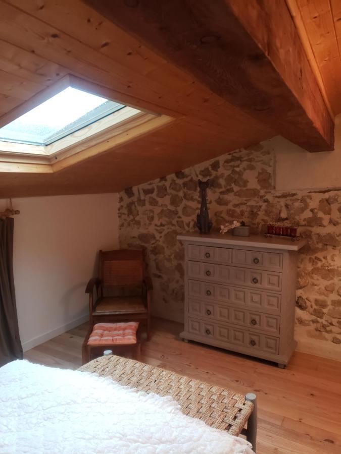 Le Chateau Camps-sur-l'Agly Esterno foto
