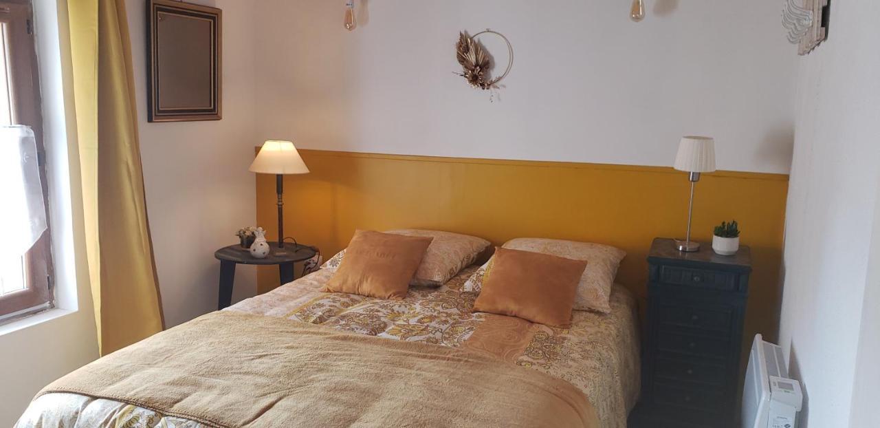Le Chateau Camps-sur-l'Agly Esterno foto