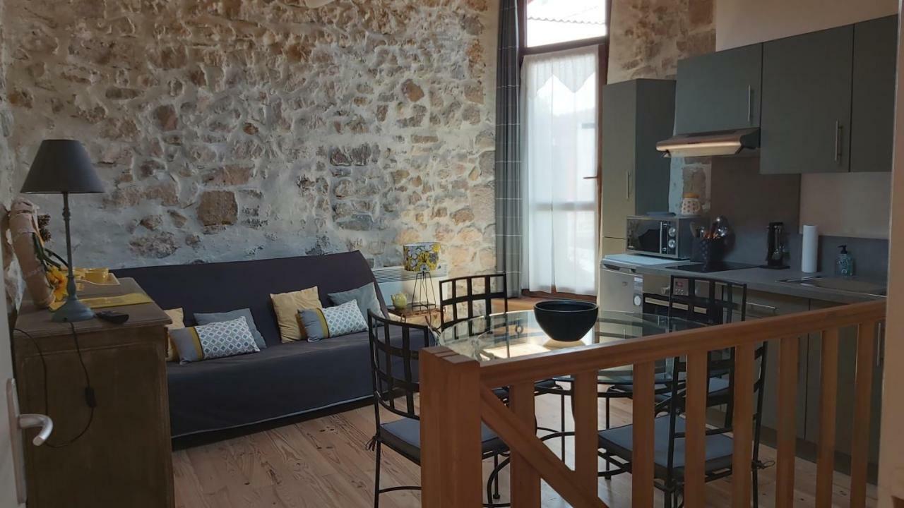 Le Chateau Camps-sur-l'Agly Esterno foto
