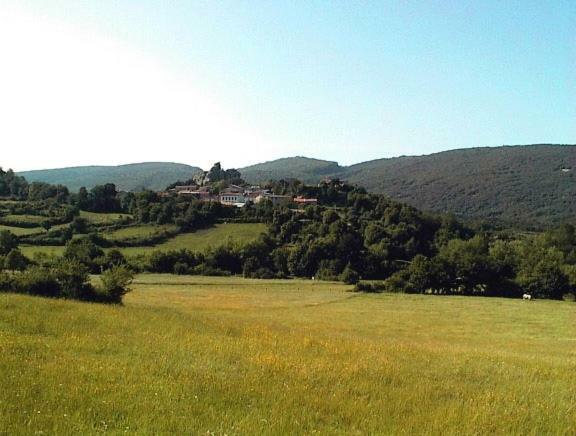 Le Chateau Camps-sur-l'Agly Esterno foto