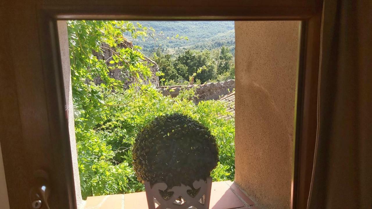 Le Chateau Camps-sur-l'Agly Esterno foto